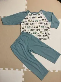 キッズ110cm男の子長袖長ズボンパジャマ上下セット　働く車柄　春夏秋冬