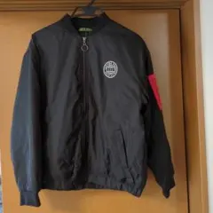 ブラックジャンパー