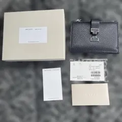 IACUCCI イアクッチ アバウォレット ネイビー二つ折り財布 - メルカリ