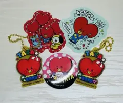 BTS BT21 TATA キーホルダー バッジ セット