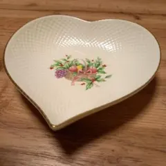 ミカサ クリスマス　ディナー皿　大皿 4枚セット　ポインセチア　ひいらぎ Winter Poinsettia 16 Piece Dinnerware Set, Service for 4