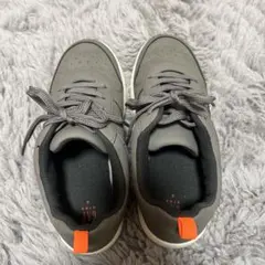 GAP グレー スニーカー 子供用　23.0cmのサムネイル
