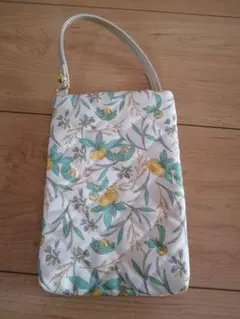 スマホショルダー　花柄