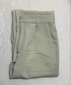 ライトグリーン フレアパンツ ゴムウエスト