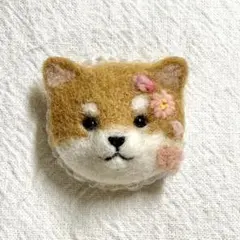 羊毛フェルト　桜・柴犬ちゃん　ブローチ