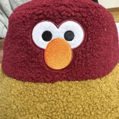 ユニバエルモ フリース帽子 赤と黒