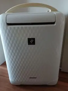 シャープ 除湿機 衣類乾燥 プラズマクラスター 7L ホワイト Amazon | シャープ 除湿機 衣類乾燥 プラズマクラスター 7L ホワイト