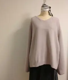 【美品】ゆるニットであざと感　フレアースリーブVネックニット★セーター