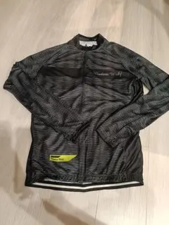 自転車　ウェアのサムネイル