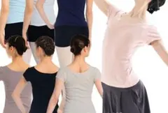 プリマ刺繍ラウンドネックTシャツ