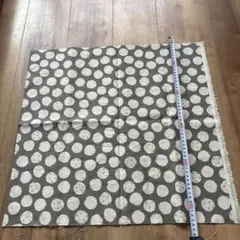 水玉模様の綿麻生地 約50cm