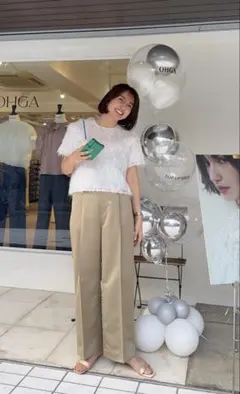 KE☆様専用人気 新品タグ付き OHGA オーガ FLEUR ブラウス ホワイ