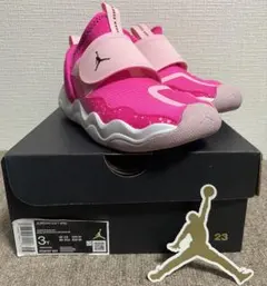 Jordan 23/7 3Y ピンクスニーカー22cm 新品未使用タグ付き