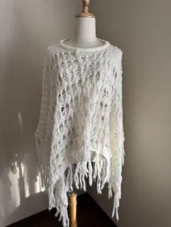 ポンチョ　オフホワイト　サイズフリー