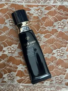 クレ・ド・ポー ボーテ タンクレームエクラn oc10