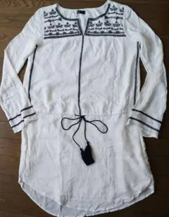 GAP チュニック　長袖　刺繍