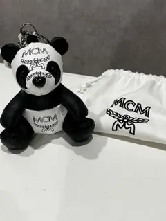アゲハ様専用MCM Panda Keyring Charm エムシーエム パンダのサムネイル