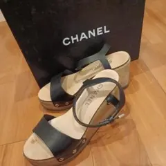 CHANEL ブラック レザー ウェッジサンダルのサムネイル
