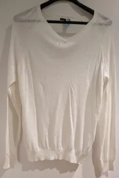 Theory　アイボリー Vネック 長袖ニット