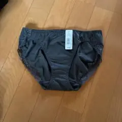 エメフィールショーツ