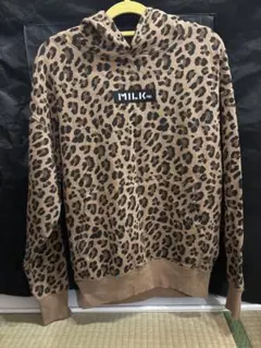 最終値下げMILKFED. 入手困難 ヒョウ柄 パーカー ユニセックスのサムネイル