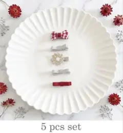 【レッド＆グレー⋈５点】ベビー＆キッズ　ヘアクリップ　ヘアアクセ