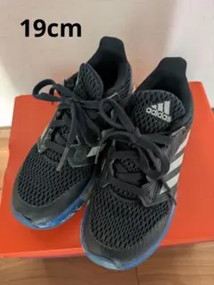 adidas キッズシューズ