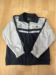 古着　adidas ナイロンジャケット 黒/グレー