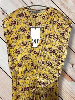【新品　未使用】ZARA イエロー　ノースリーブ　ワンピース　タグ付き　XS