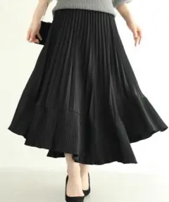 CAWAII （黒）2種プリーツが弾むランダム裾ミディアムスカート