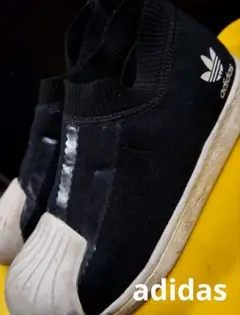 adidas　Kids　スニーカー　18～19cm