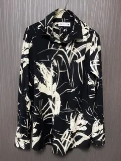 ZARA 長袖シャツ 黒と白のデザイン