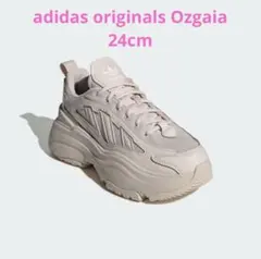 adidas オズガイア　 Ozgaia オリジナルス　厚底スニーカー　ベージュのサムネイル