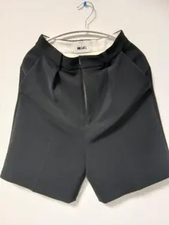 mich　ミチ　黒テーパードショートパンツのサムネイル