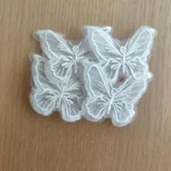 ホワイト 蝶の刺繍 ヘアクリップ 4個セット