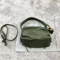 ショルダーバッグ