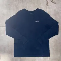 【オーガニックコットン】パタゴニア P-6ロゴ 長袖Tシャツ ネイビー Lのサムネイル