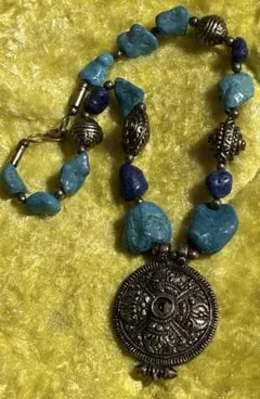 ずっしりした質感ターコイズ?ラピスラズリ?ネックレス年代物エスニックヴィンテージ