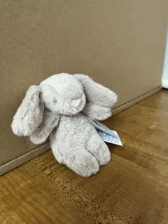 【jellycat】新品未使用タグ付き.Bushful Bunny Beige