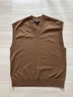 UNIQLO ブラウン Vネック ニットベスト