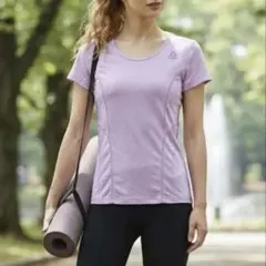 Reebok スポーツTシャツ　ランニングウェア　ヨガウェア　ラベンダーピンクのサムネイル