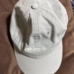 New Balance キャップ ライトグレーのサムネイル