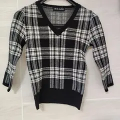 CECIL McBEE チェック柄 Vネックニット ブラック系