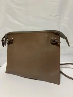 IL BISONTE レザーサコッシュ ポシェット ショルダーバッグ 本革