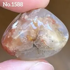 【No.1588】桜瑪瑙　タンブル　握り石　天然石　パワーストーン