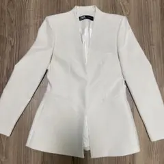 zara ノーカラージャケットのサムネイル