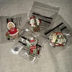 ディズニー　クリスマス限定　ピンバッジ　4個セット