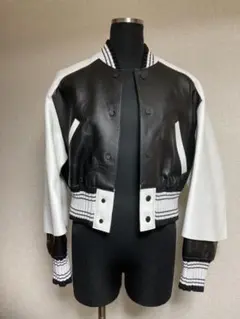 offwhiteレザーショート丈ジャケットのサムネイル