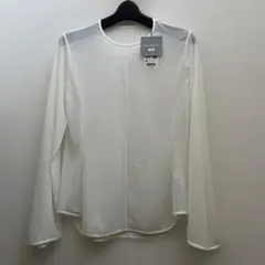 （新品未使用）ユニクロ タグ付き、長袖Tシャツ です。