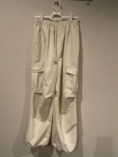 アイボリー カーゴパンツ ウエストゴム